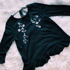 🎉SALE🎉 LAUREN CONRAD | Black with floral accents